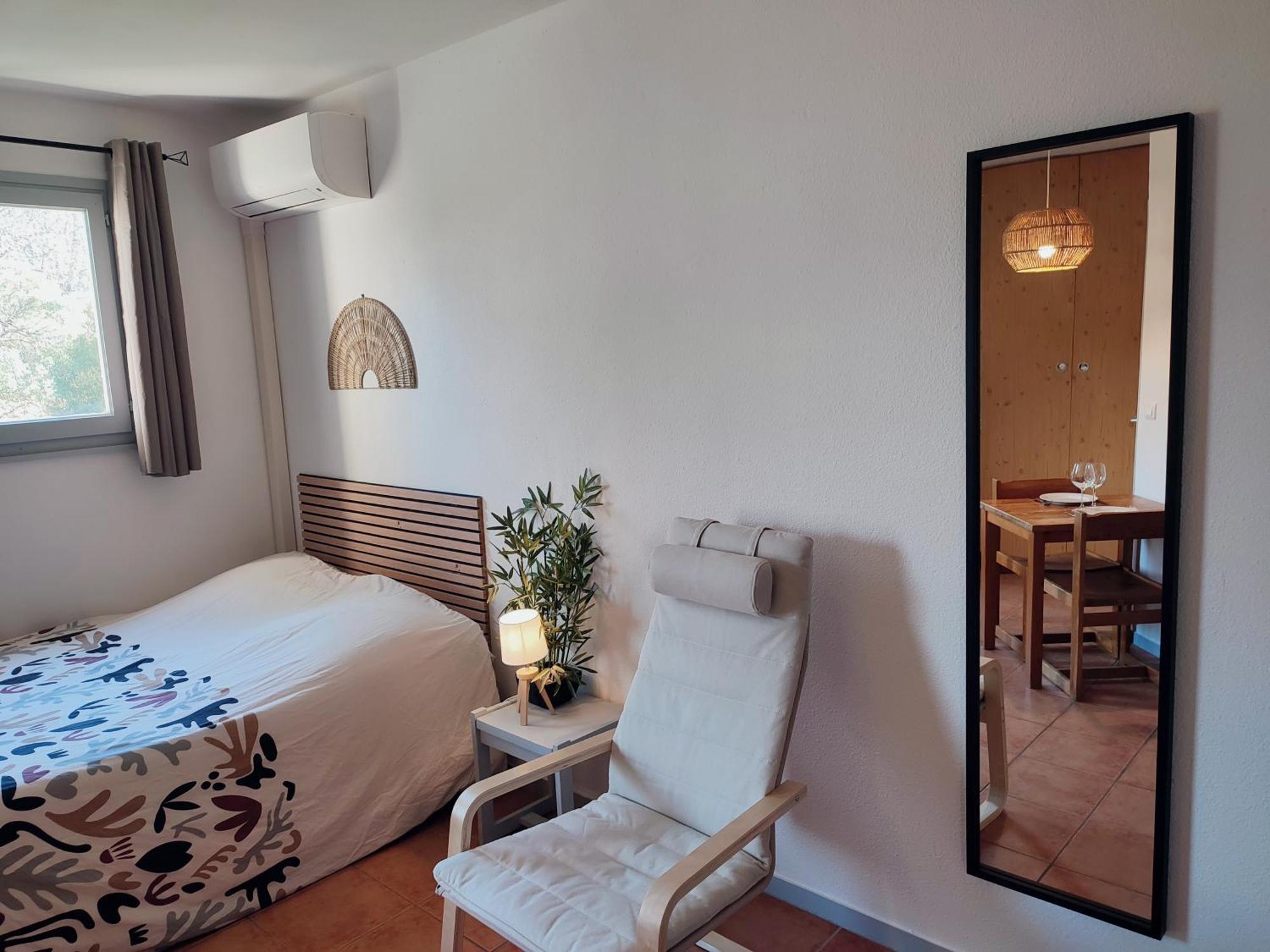 Le Studio Des Garrigues - Climatise 格雷乌莱班 外观 照片